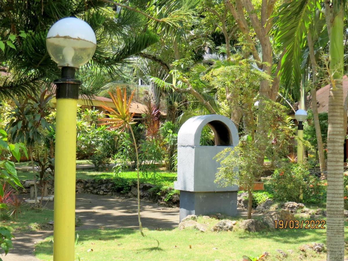 Alonaland Resort Panglao Exterior foto